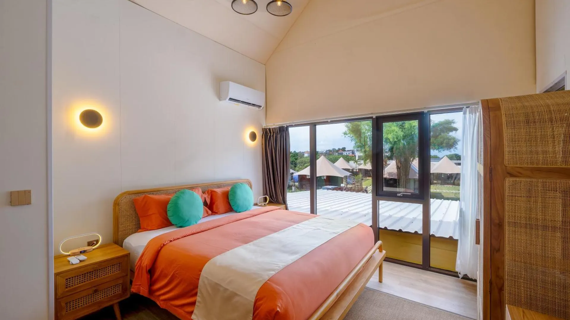 Meadow Chalet Ungasan (Bali)